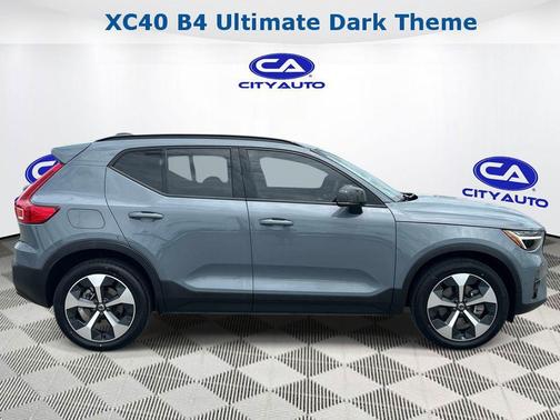 Fjord Blue Metallic 2023 Volvo XC40 B4 Ultimate Dark Theme