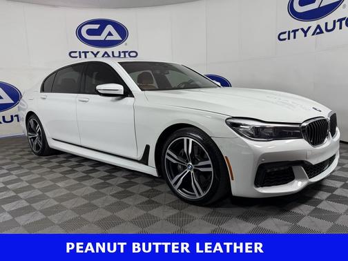 2016 BMW 740 740i