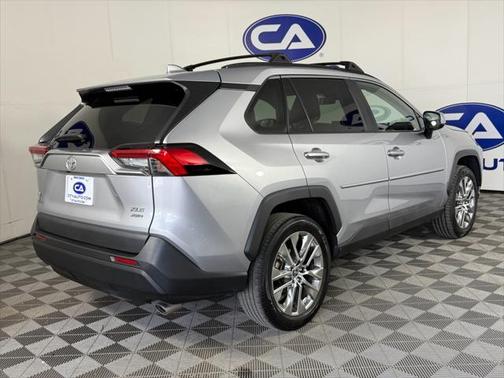 2021 Toyota RAV4 XLE Premium
