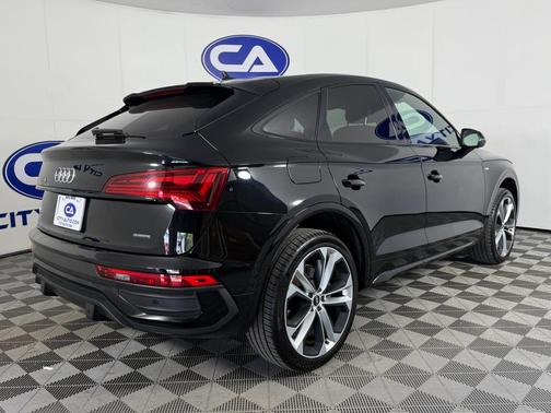 2022 Audi Q5 45 S line Premium Plus