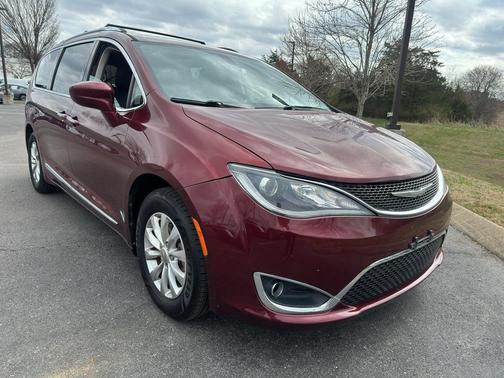 2018 Chrysler Pacifica Touring-L