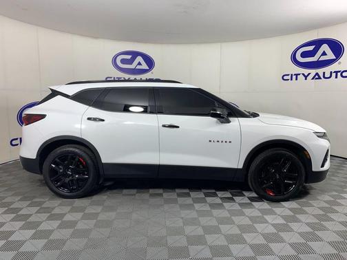 Summit White 2021 Chevrolet Blazer 2LT