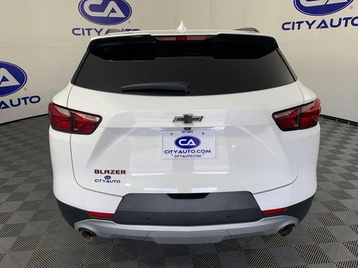 Summit White 2021 Chevrolet Blazer 2LT