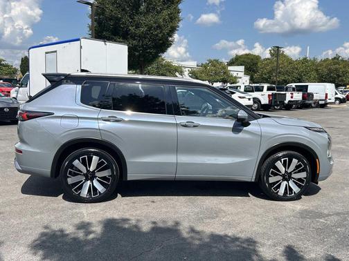GRAY 2025 Mitsubishi Outlander SEL S-AWC