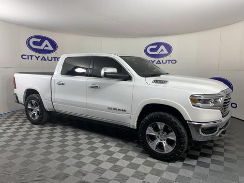 Delmonico Red Pearlcoat 2019 RAM 1500 Longhorn