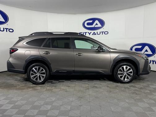 2023 Subaru Outback Premium