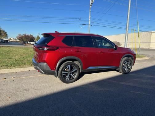 2022 Nissan Rogue SL