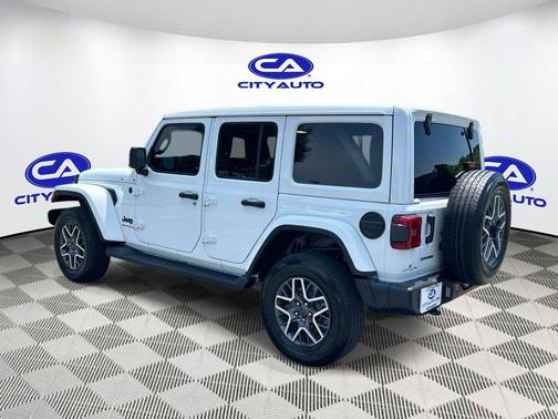 Bright White Clearcoat 2025 Jeep Wrangler 4-Door Sahara 4x4