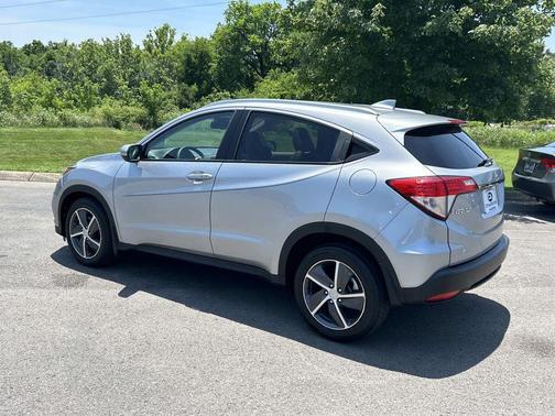 Lunar Silver Metallic 2021 Honda HR-V EX-L