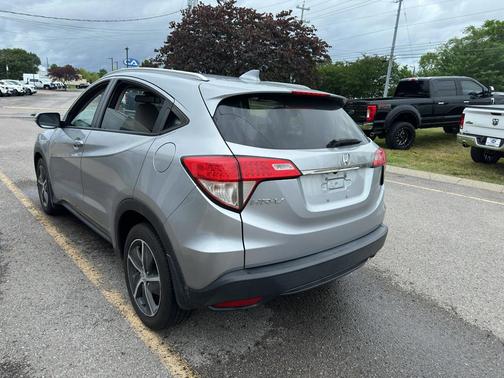 Lunar Silver Metallic 2021 Honda HR-V EX-L