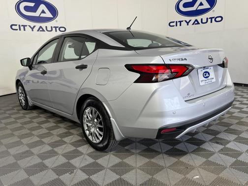 2020 Nissan Versa 1.6 S