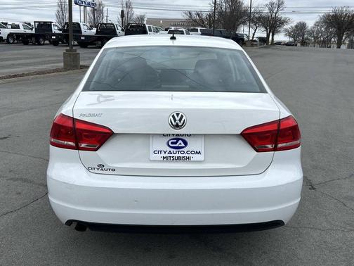 2014 Volkswagen Passat 2.5L S