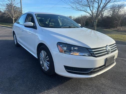 2014 Volkswagen Passat 2.5L S