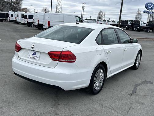 2014 Volkswagen Passat 2.5L S