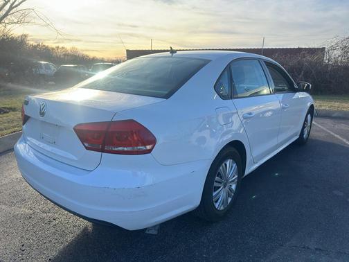 2014 Volkswagen Passat 2.5L S