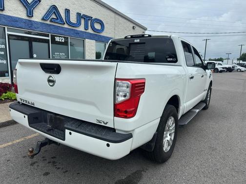 Glacier White 2017 Nissan Titan SV