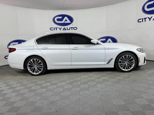 2021 BMW 540 540i