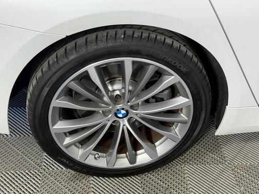 2021 BMW 540 540i