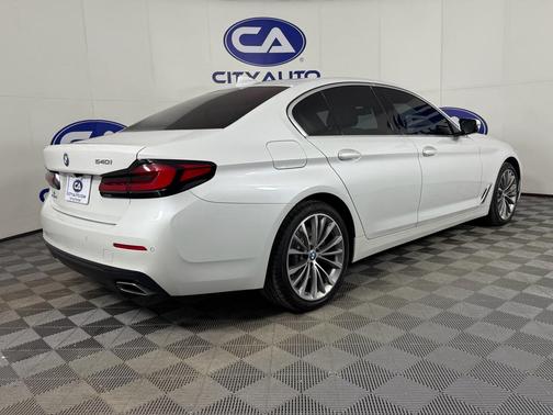 2021 BMW 540 540i