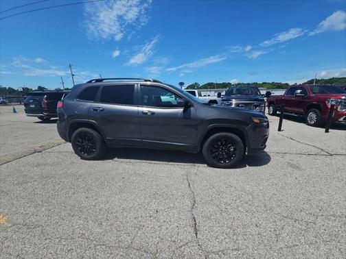 2023 Jeep Cherokee Altitude