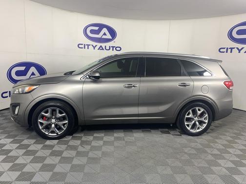 Titanium Silver 2016 Kia Sorento SX