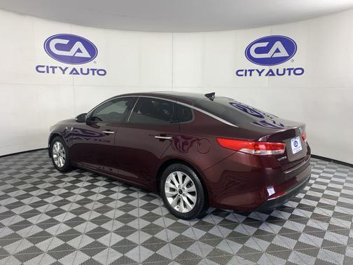 Sangria 2016 Kia Optima EX