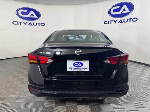 2022 Nissan Altima S FWD