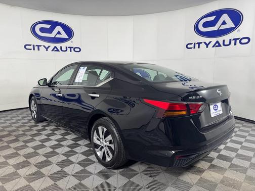 2022 Nissan Altima S FWD