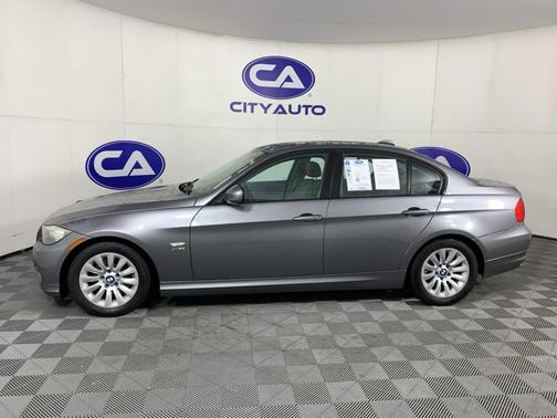 Titanium Silver Metallic 2009 BMW 328 xDrive