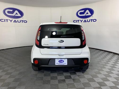 2018 Kia Soul Base