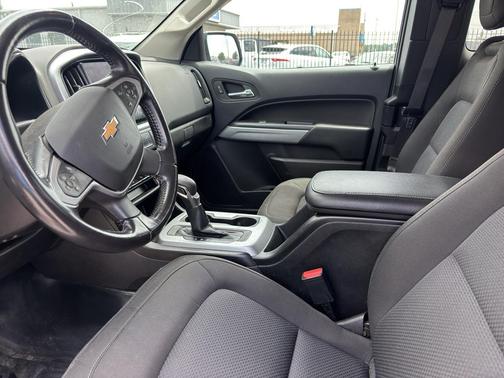 Summit White 2022 Chevrolet Colorado LT