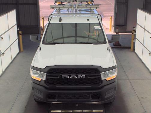 2021 RAM 2500 Tradesman Regular Cab 4x4 8' Box