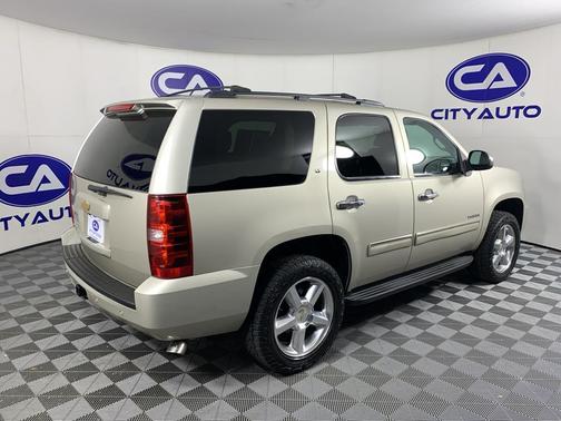 Champagne Silver Metallic 2013 Chevrolet Tahoe LT