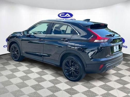 Labrador Black Pearl 2024 Mitsubishi Eclipse Cross LE