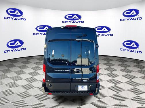 2024 Ford Transit-350 XLT