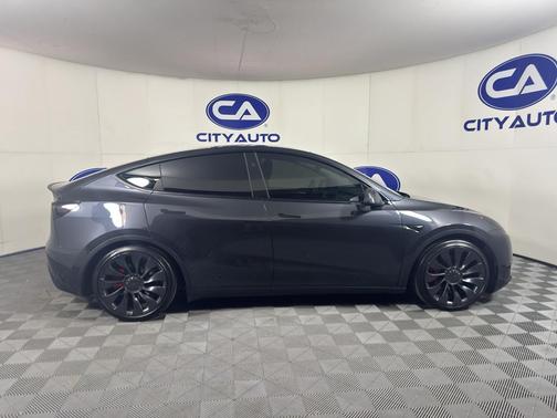 2024 Tesla Model Y Performance Dual Motor All-Wheel Drive