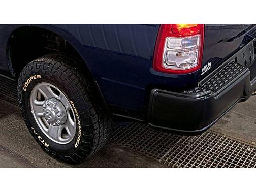 2021 RAM 2500 Tradesman Crew Cab 4x4 6'4' Box