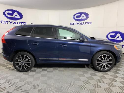 2015 Volvo XC60 T6 Platinum