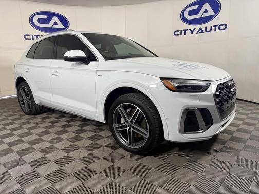2021 Audi Q5 Prestige 55 TFSI e quattro S tronic