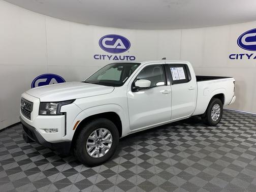 Glacier White 2022 Nissan Frontier SV