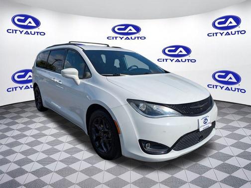 2019 Chrysler Pacifica Touring Plus