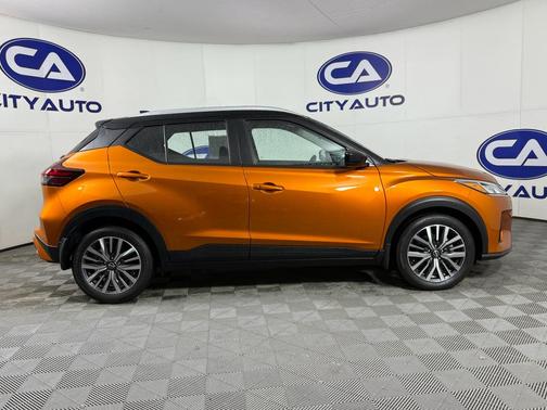 2023 Nissan Kicks SV