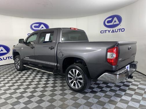 Magnetic Gray Metallic 2018 Toyota Tundra SR5