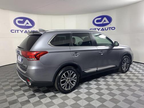 2018 Mitsubishi Outlander SEL
