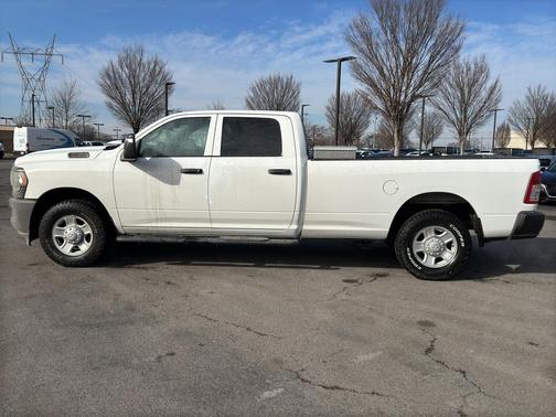 2023 RAM 2500 Tradesman Crew Cab 4x2 8' Box