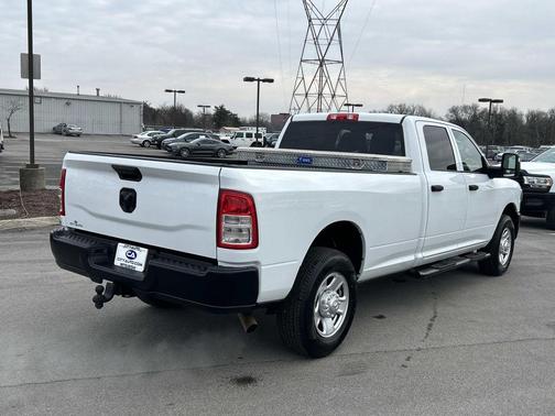 2023 RAM 2500 Tradesman Crew Cab 4x2 8' Box