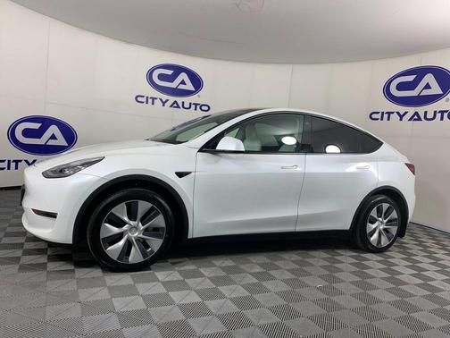 Pearl White Multi-Coat 2020 Tesla Model Y Long Range Dual Motor All-Wheel Drive