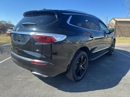 2024 Buick Enclave Essence FWD