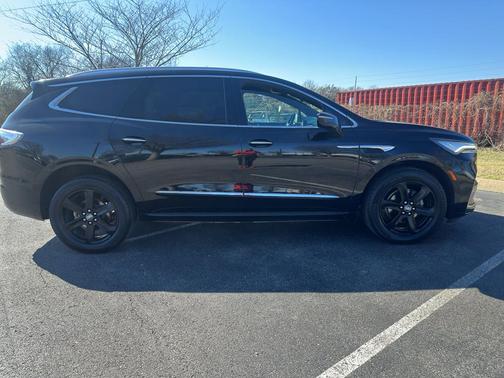 2024 Buick Enclave Essence FWD