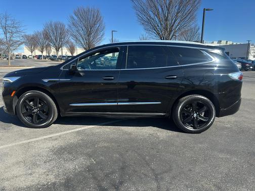 2024 Buick Enclave Essence FWD